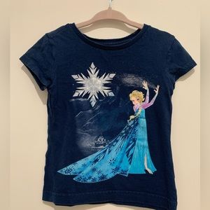 Disney navy coloured Frozen T-shirt. Size 2-3T XXS.